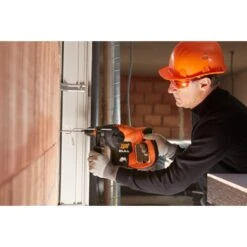 Perforateur Chevilleur SPITBULL 36V 6,2Ah + 2 Batteries+chargeur -Construction Matériaux Magasin Photo dambiance 1178945