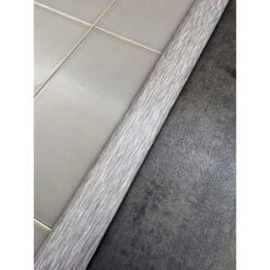 SEUIL UNIV.METAL ARGT 37/83 3M -Construction Matériaux Magasin Photo dambiance 1249237