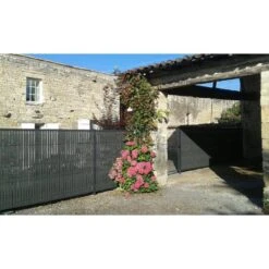 KIT OCCULTATION VERTICAL PVC 2,50M H.1,03M GRIS -Construction Matériaux Magasin Photo dambiance 1328989