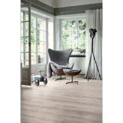 SOL STRAT INDIFLOOR CHENE TOSCOLANO CLAIR EHL015 8X193X1292MM -Construction Matériaux Magasin Photo dambiance 1463570