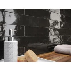 Faïence Effet Zellij Noir 7,5x30cm Ep.9mm -Construction Matériaux Magasin Photo dambiance 1484786