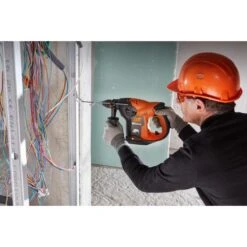 Perforateur Chevilleur SPITBULL 36V 6,2Ah + 2 Batteries+chargeur -Construction Matériaux Magasin Photo dambiance 2 1178945