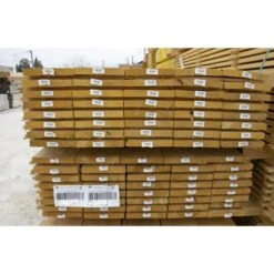 Planche Sapin/épicéa Traité Classe 2 27x200mm 4,00m -Construction Matériaux Magasin Photo dambiance 3 1169061