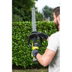 Taille Haie à Batterie RY18HTX60A125 -Construction Matériaux Magasin Photo dambiance 3 1347830