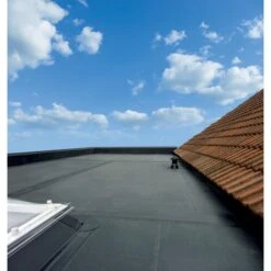 Membrane EPDM RUBBERCOVER 1,15mm 6,10x7,62m -Construction Matériaux Magasin Photo dambiance 991137